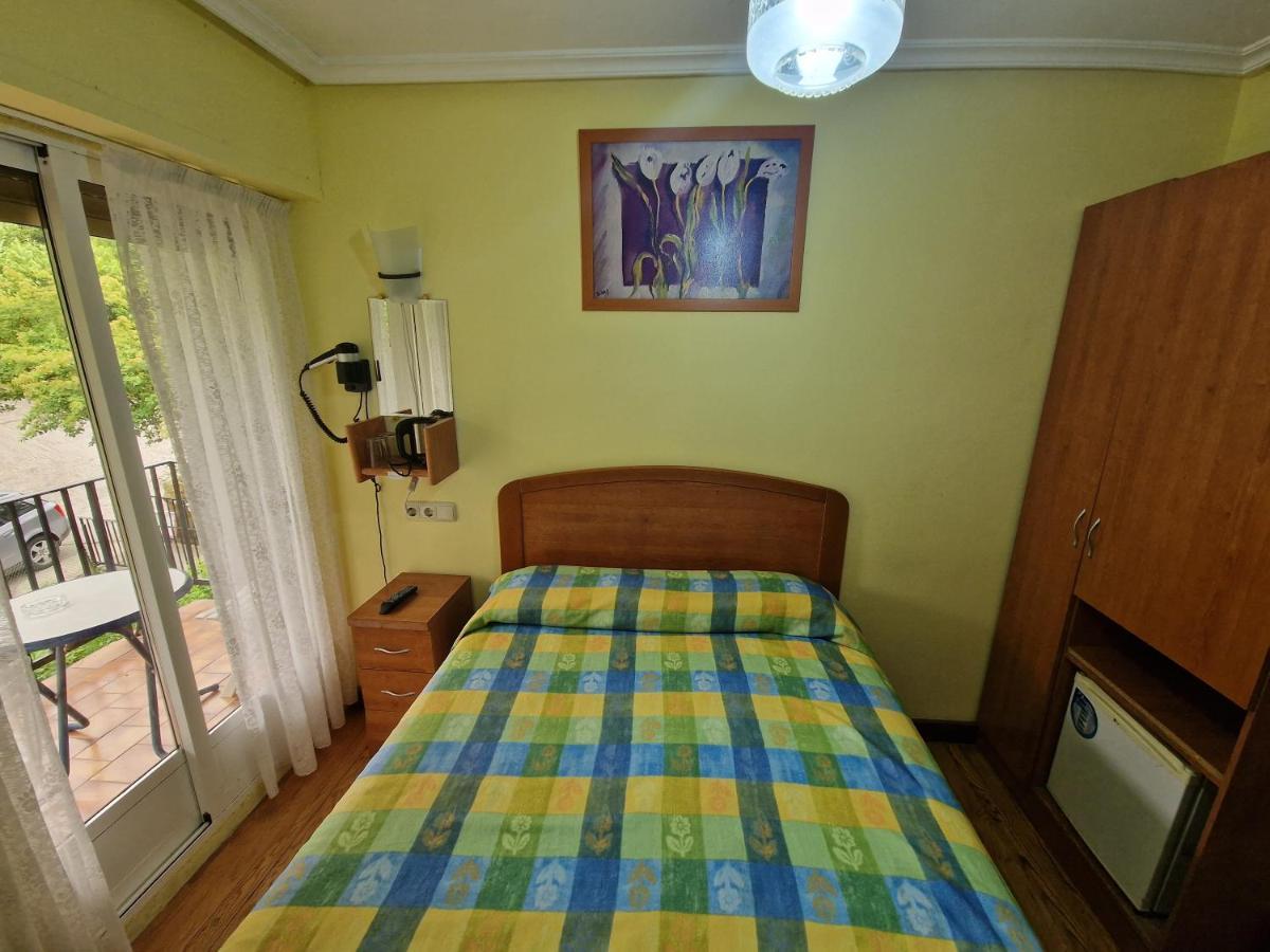 Pension Tximistarri Сан-Себастьян Экстерьер фото